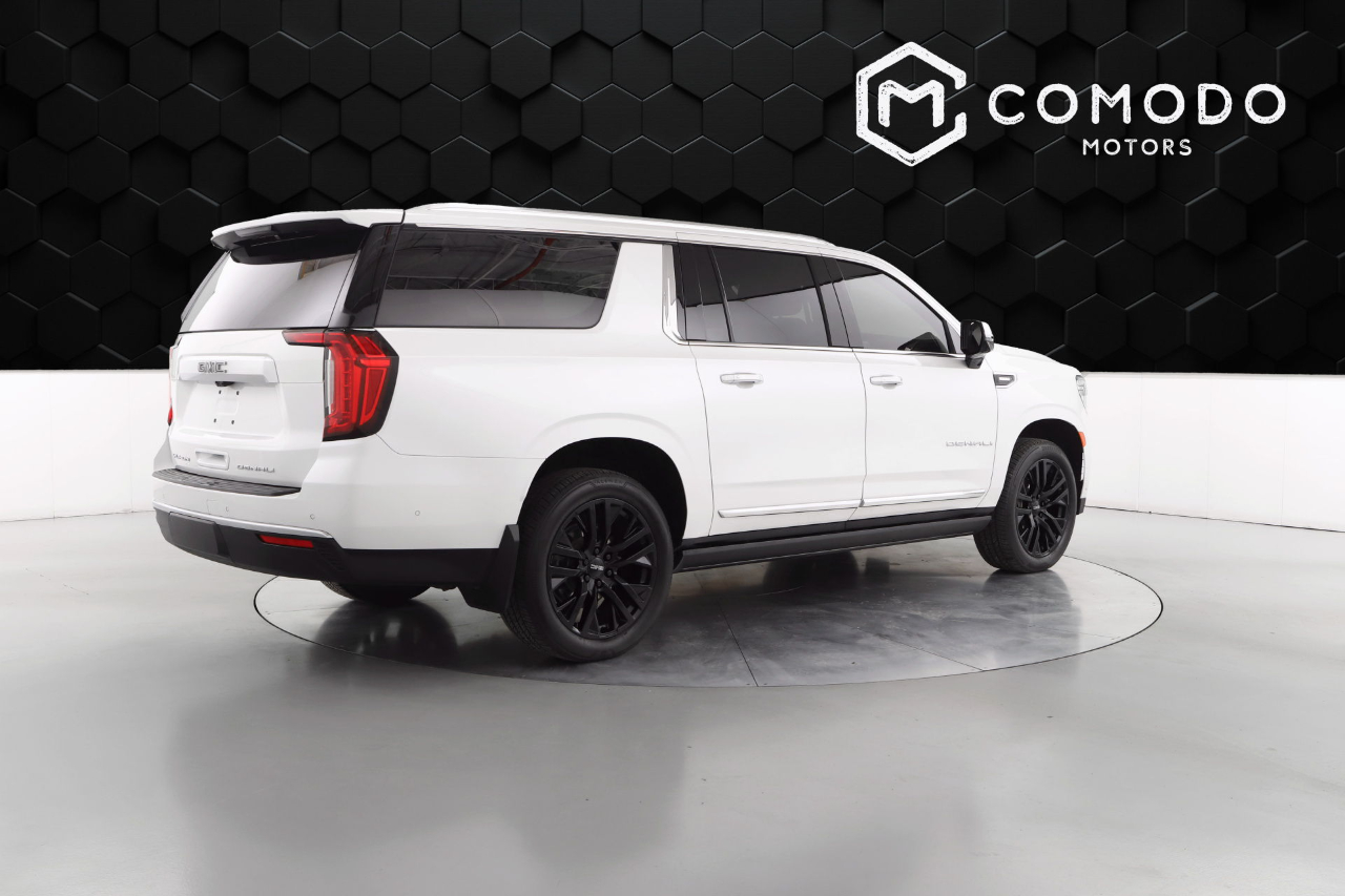 GMC Yukon XL Denali 4WD 2023