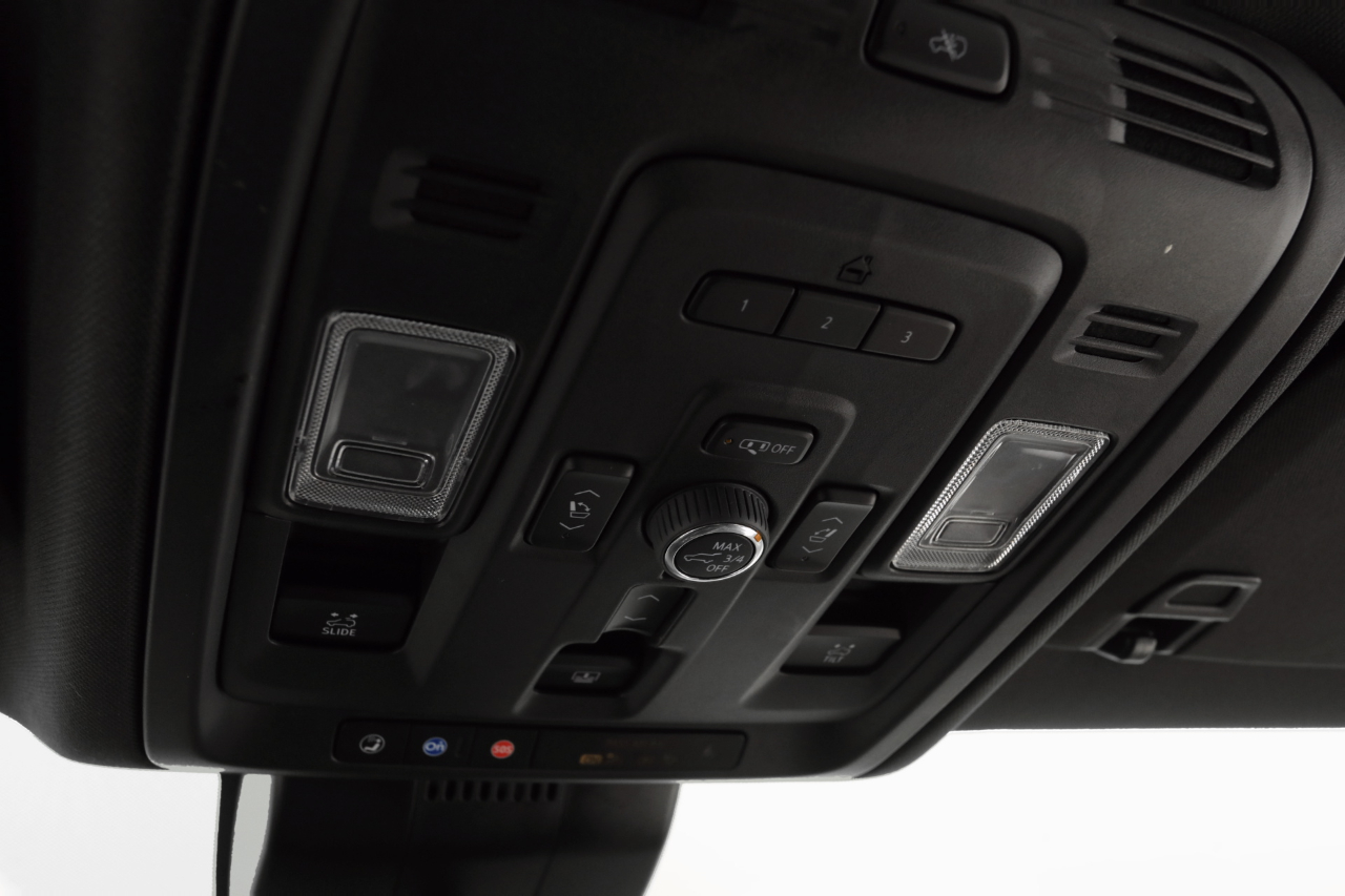 GMC Yukon XL Denali 4WD 2023