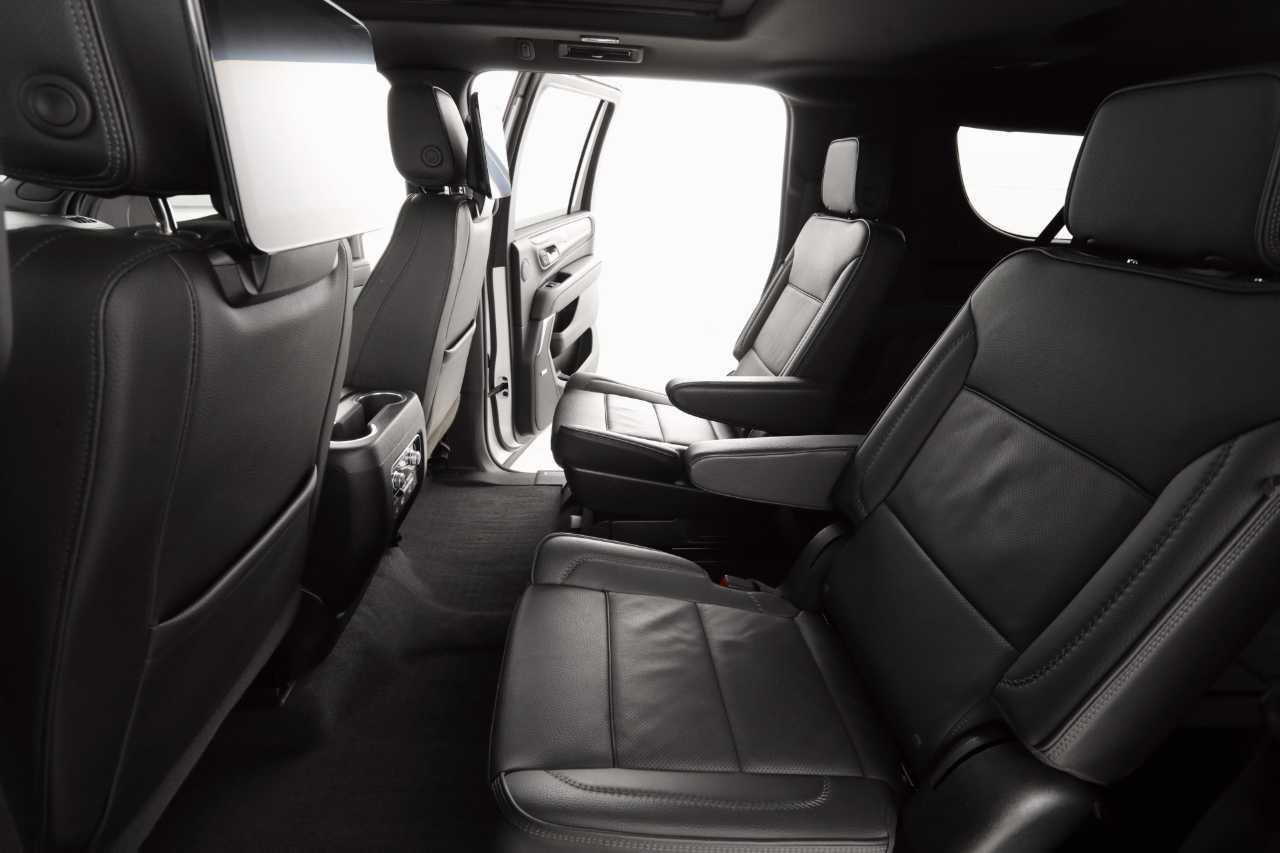 GMC Yukon XL Denali 4WD 2023