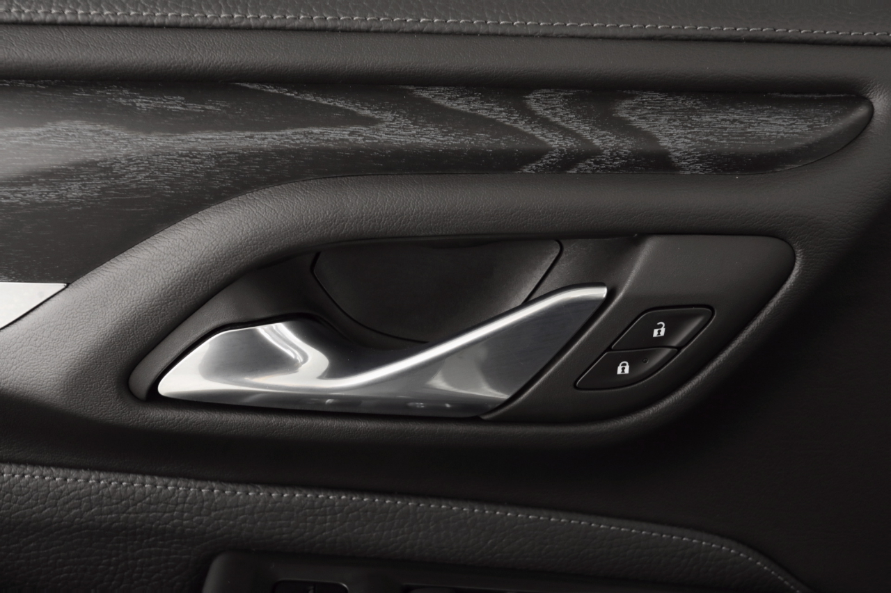 GMC Yukon XL Denali 4WD 2023