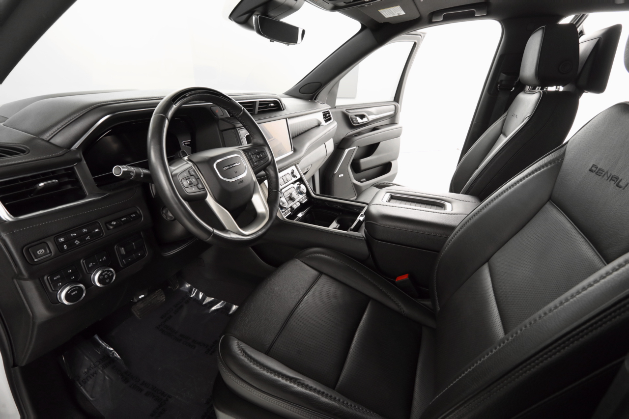 GMC Yukon XL Denali 4WD 2023