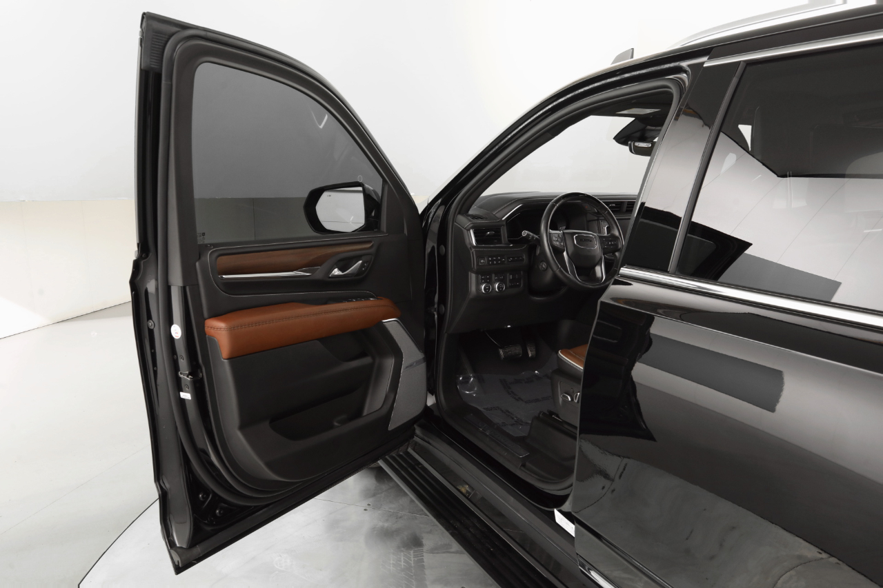 GMC Yukon Denali Ultimate 4WD 2023