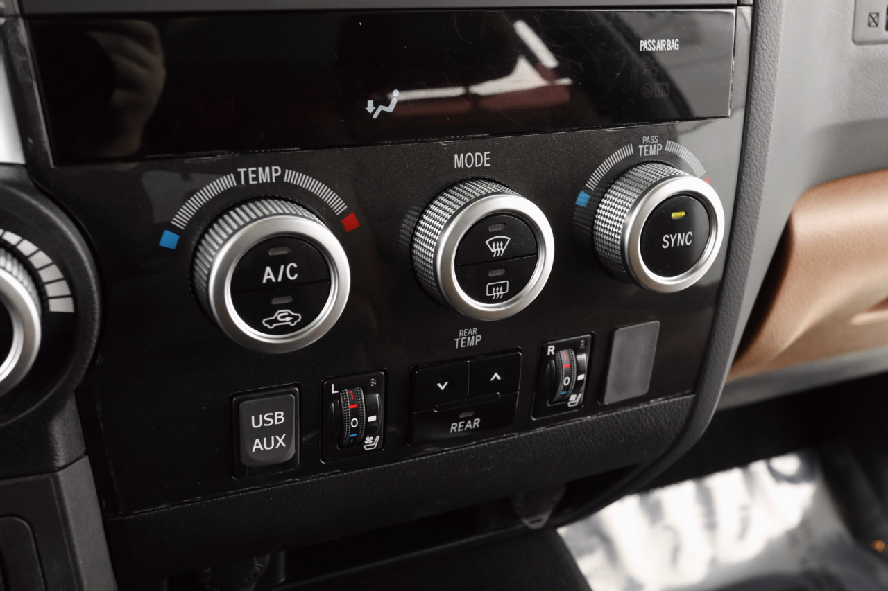 Toyota Sequoia Plantium 4WD 2018