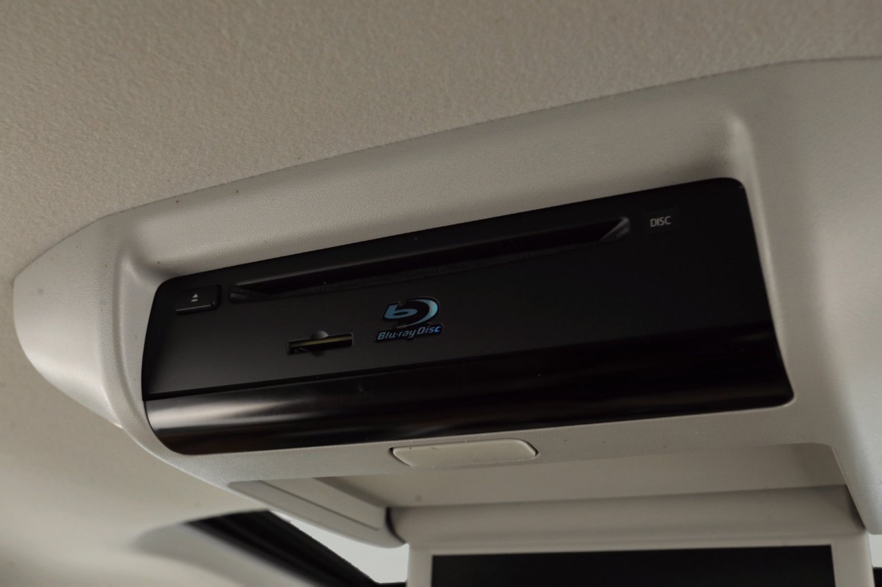 Toyota Sequoia Plantium 4WD 2018