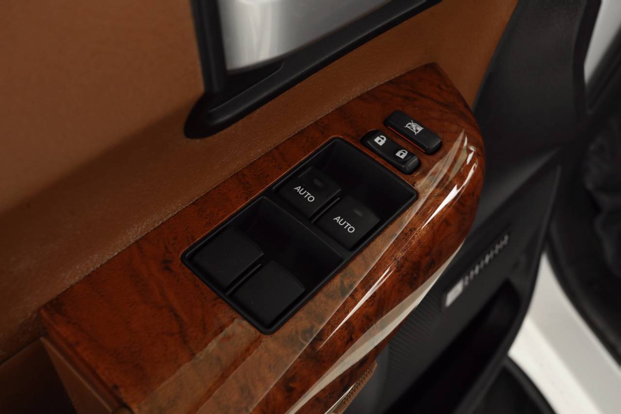 Toyota Sequoia Plantium 4WD 2018