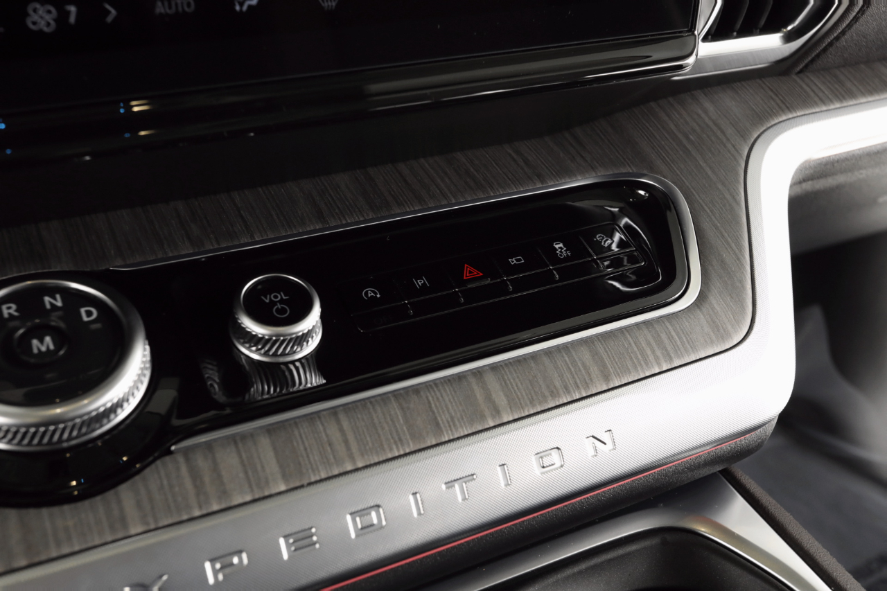 Ford Expedition  2025