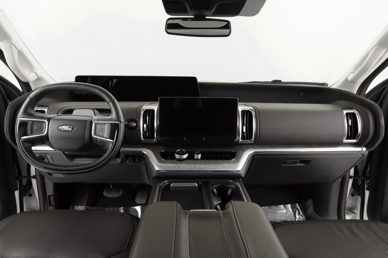 Ford Expedition  2025