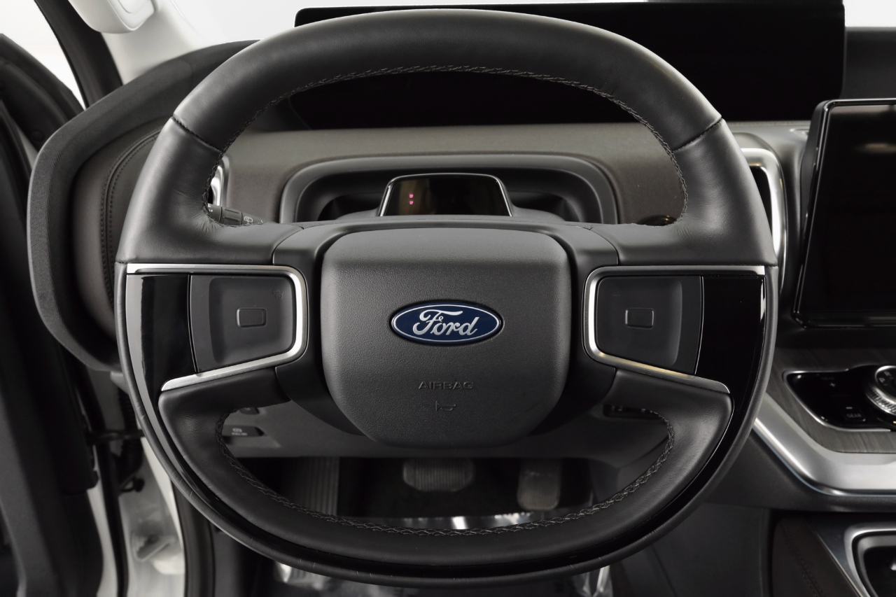 Ford Expedition  2025