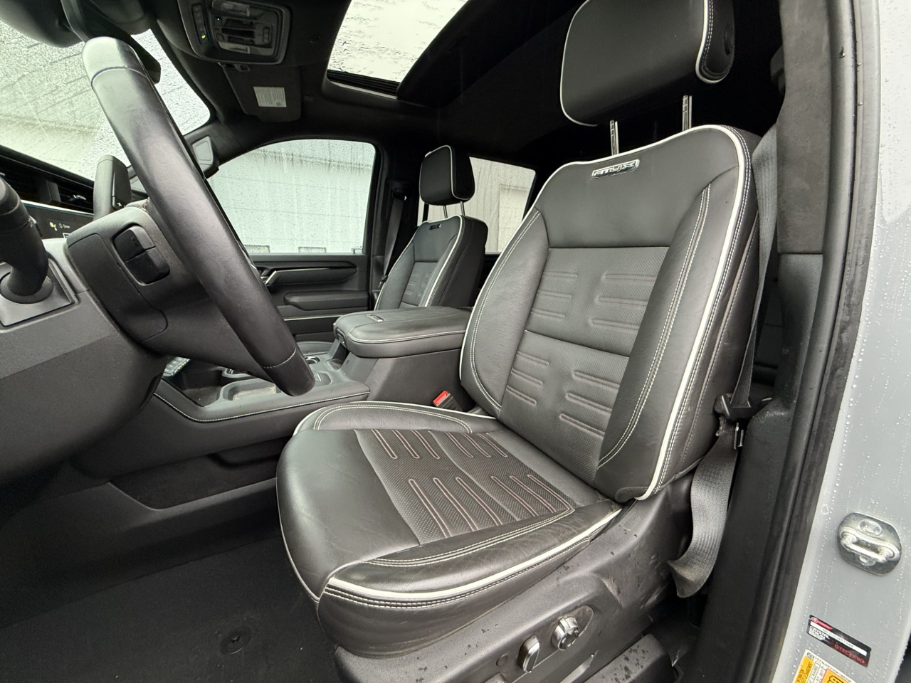 GMC Sierra 2500HD AT4X Crew Cab 4WD 2025