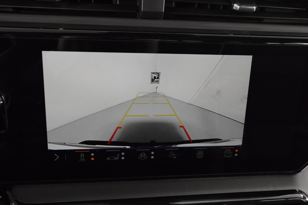 GMC Sierra 2500HD AT4X Crew Cab 4WD 2025