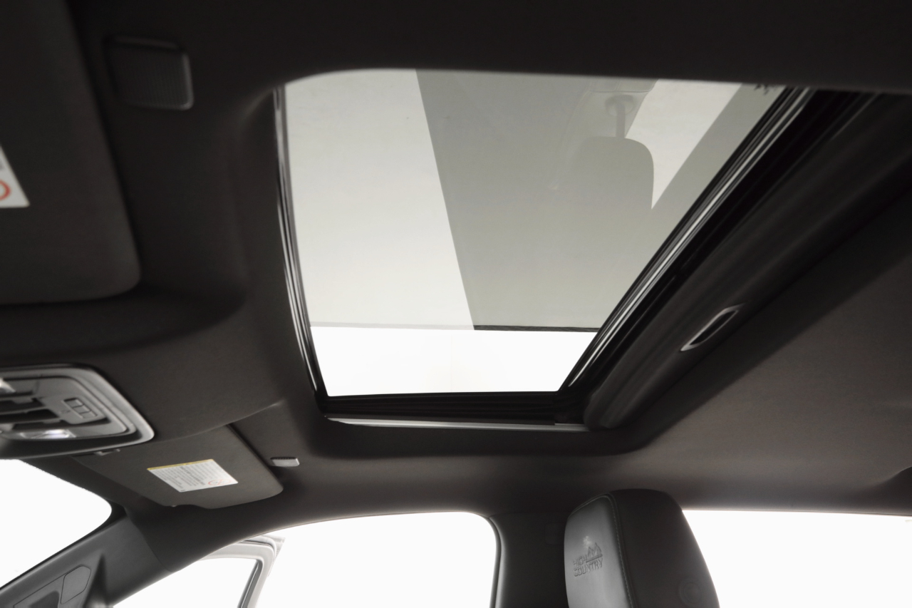 Chevrolet Silverado 2500 High Country Crew Cab 4WD 2020