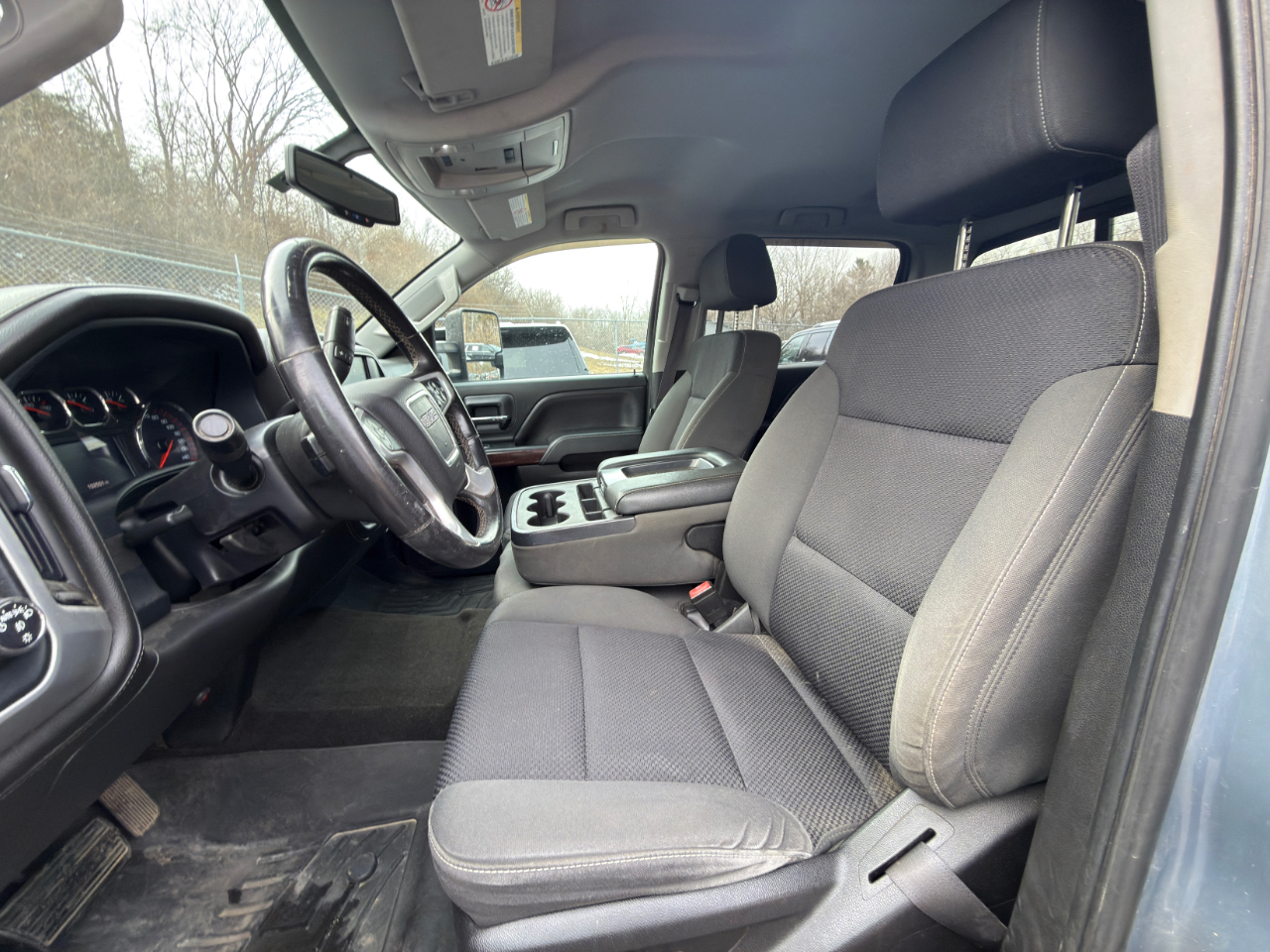 GMC Sierra 2500 SLE Crew Cab 4WD 2015