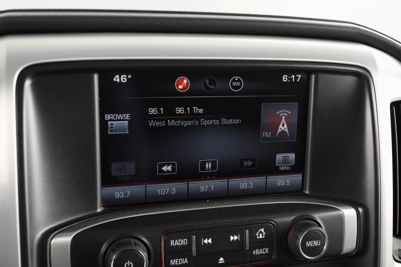 GMC Sierra 2500 SLE Crew Cab 4WD 2015