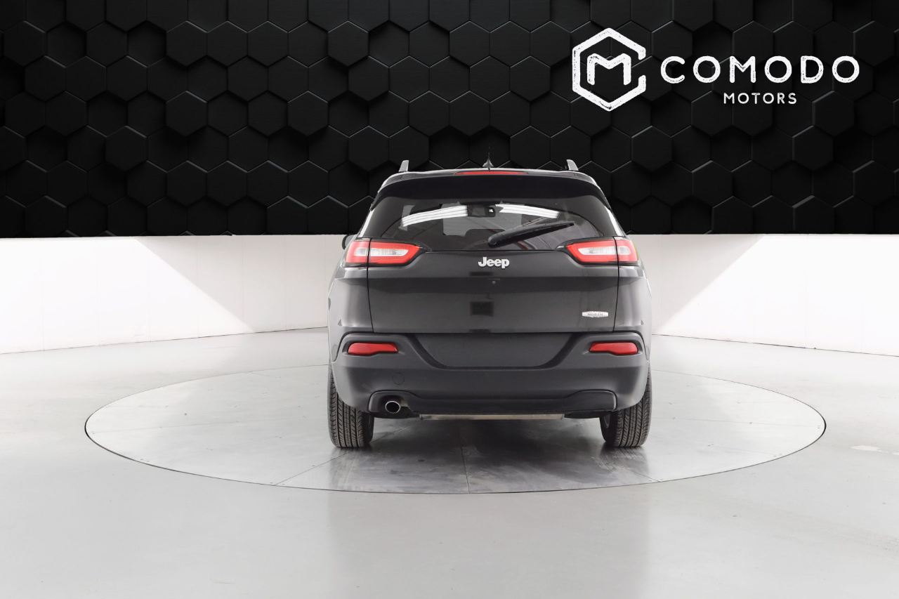 Jeep Cherokee Latitude FWD 2015