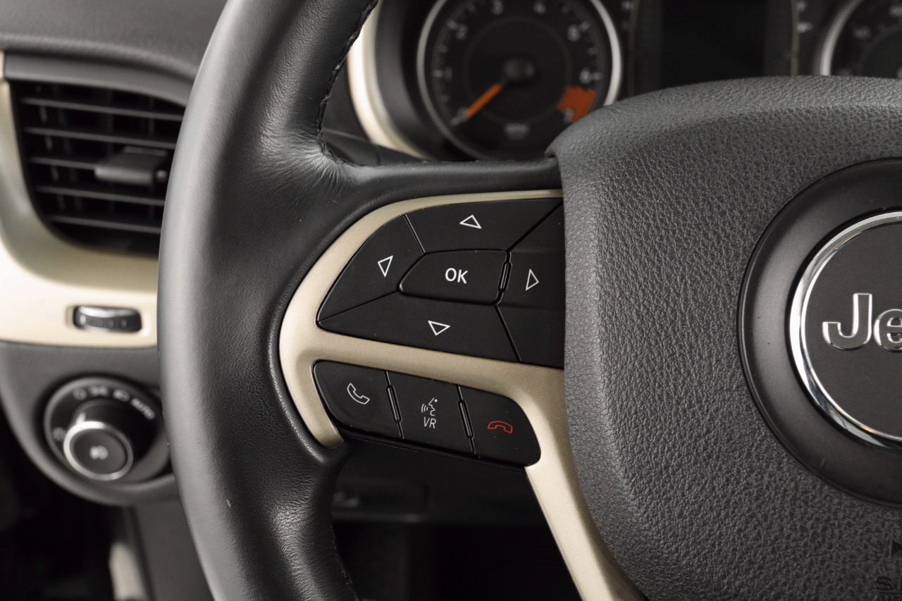 Jeep Cherokee Latitude FWD 2015