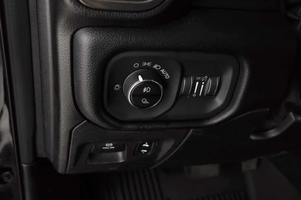 RAM 1500 Sport Crew Cab 4WD 2019