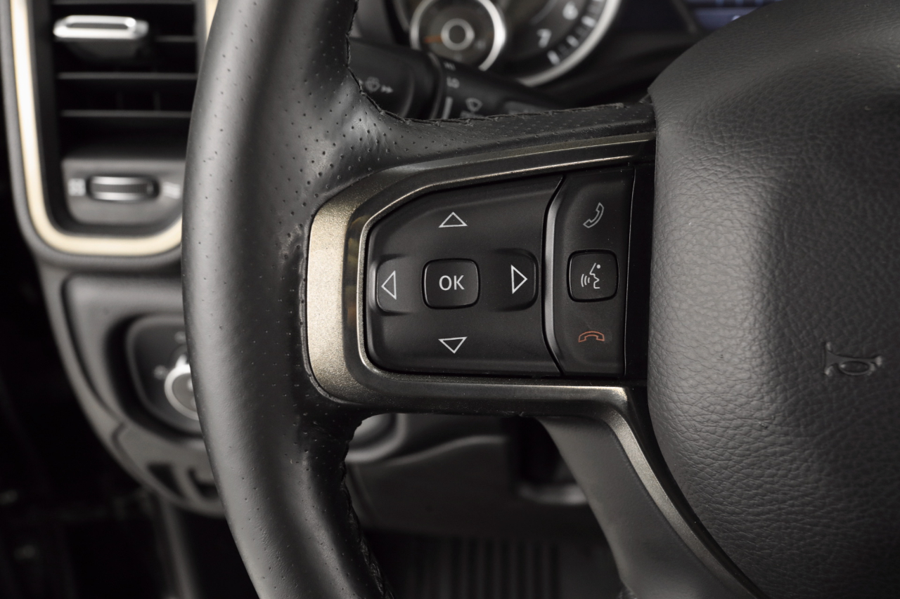 RAM 1500 Sport Crew Cab 4WD 2019