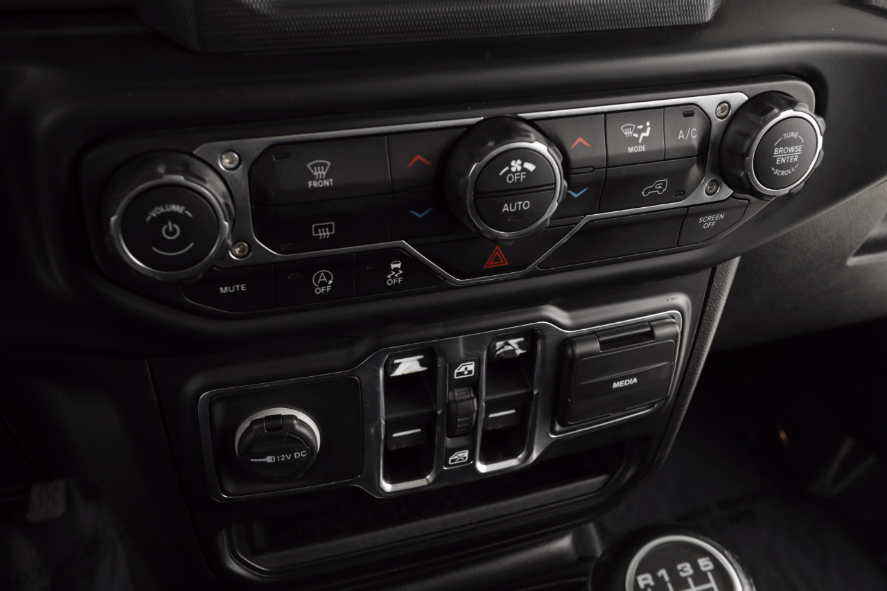 Jeep Wrangler Unlimited Sahara 2021