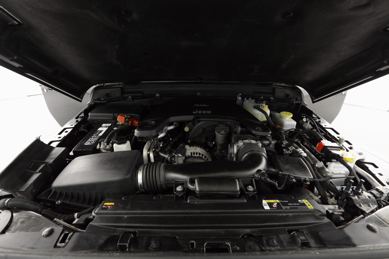 Jeep Wrangler Unlimited Sahara 2021