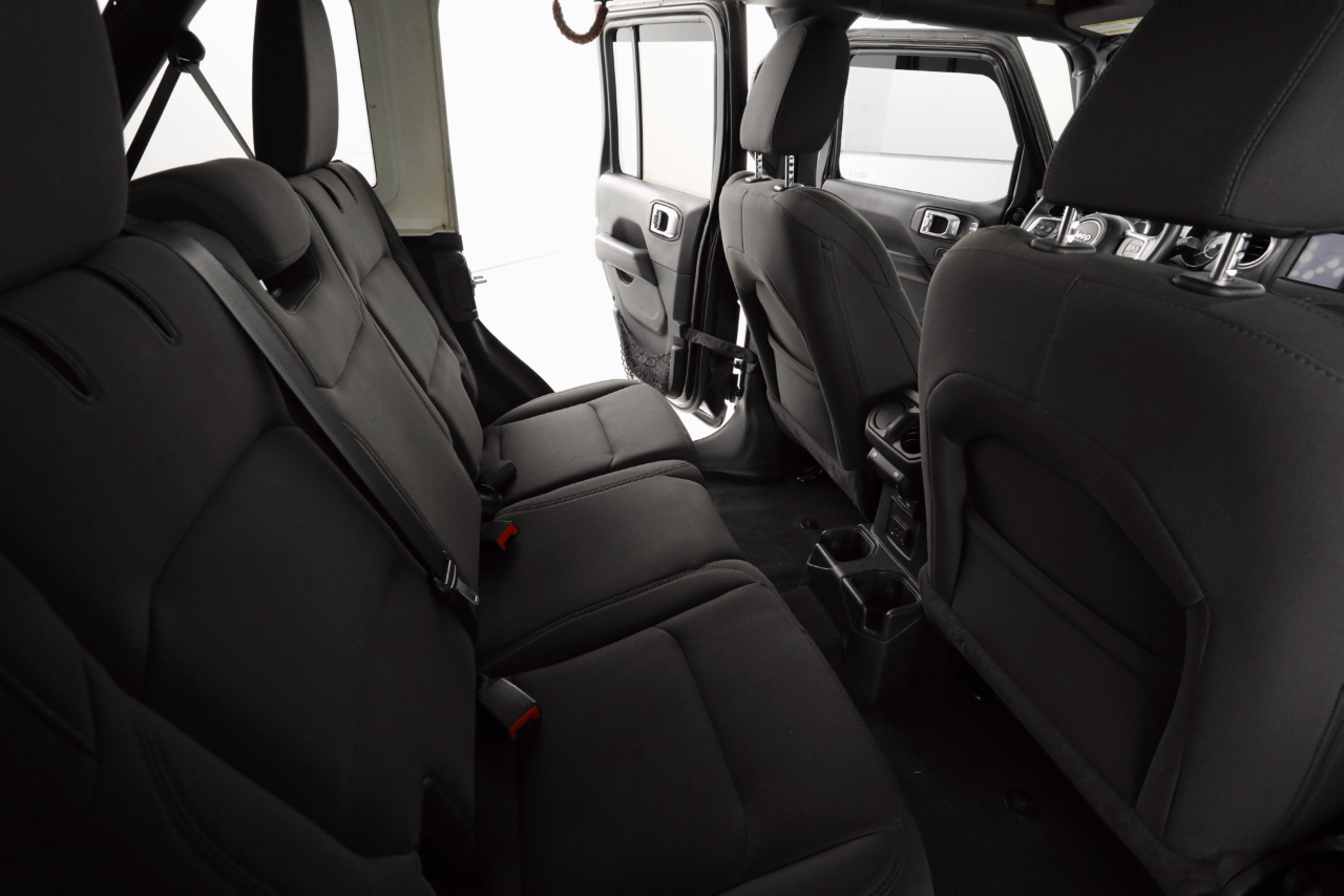 Jeep Wrangler Unlimited Sahara 2021