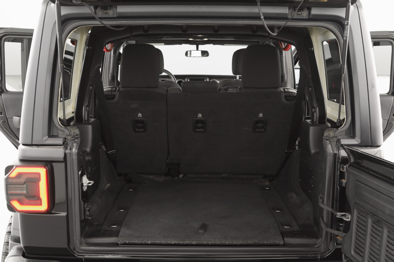 Jeep Wrangler Unlimited Sahara 2021