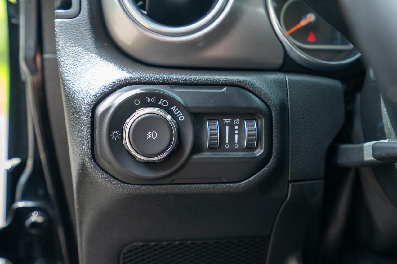 Jeep Wrangler Unlimited Sahara 2021