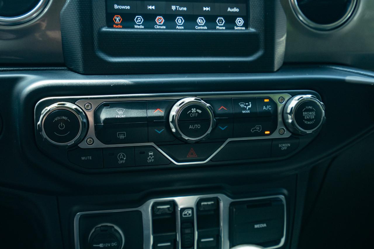 Jeep Wrangler Unlimited Sahara 2021