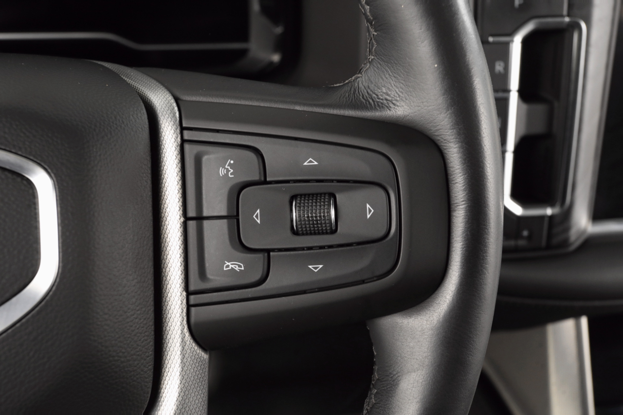 GMC Yukon XL Denali 4WD 2023