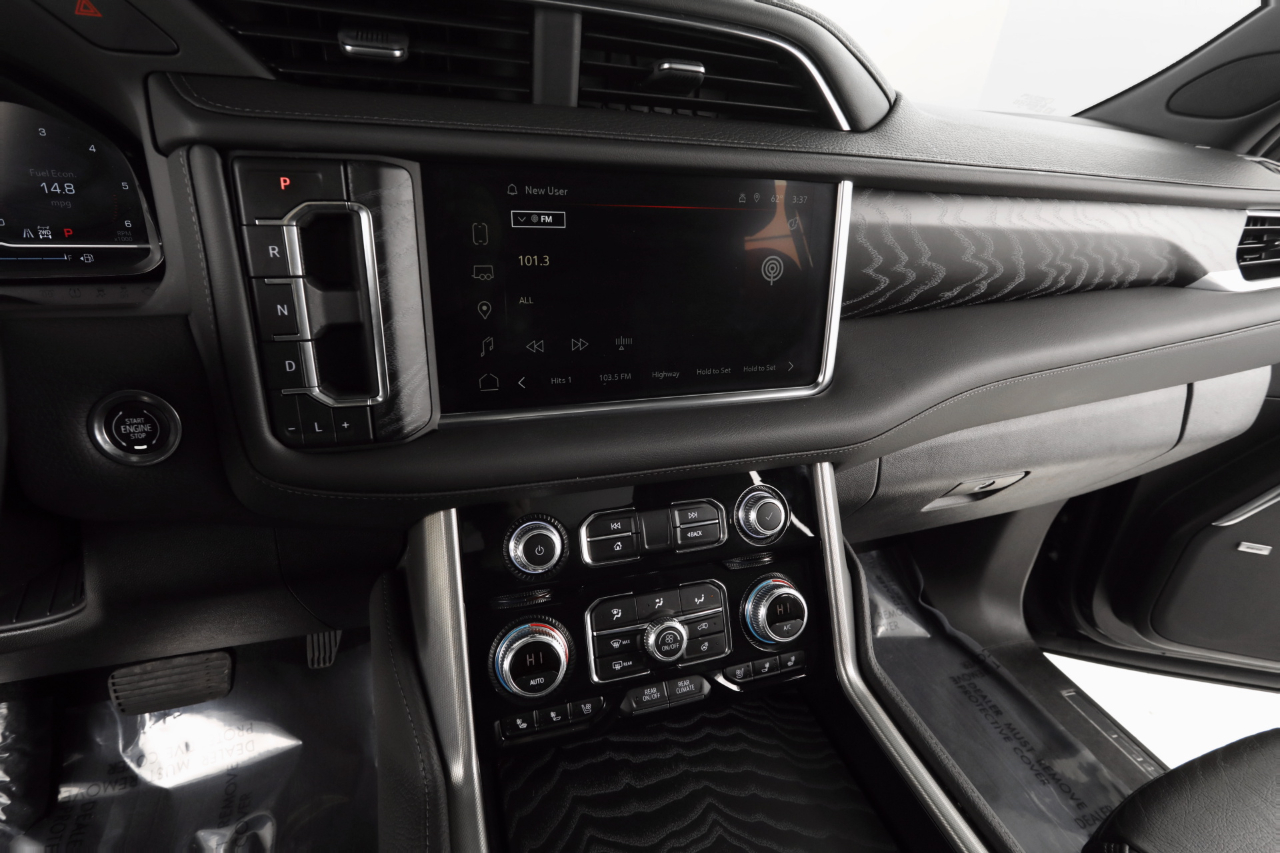 GMC Yukon XL Denali 4WD 2023