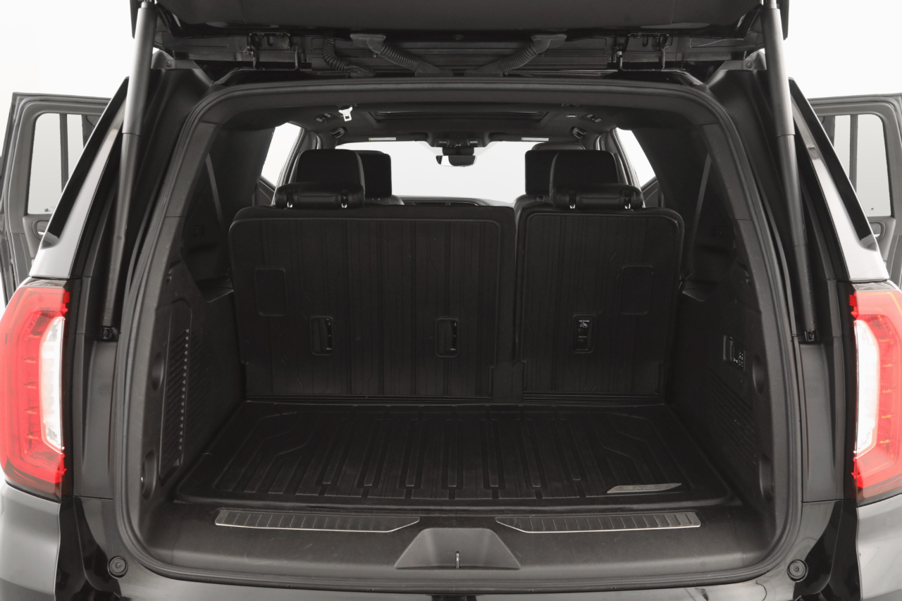 GMC Yukon XL Denali 4WD 2023