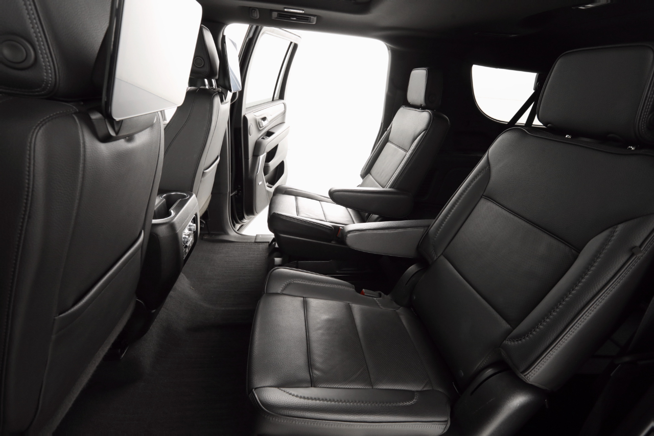 GMC Yukon XL Denali 4WD 2023