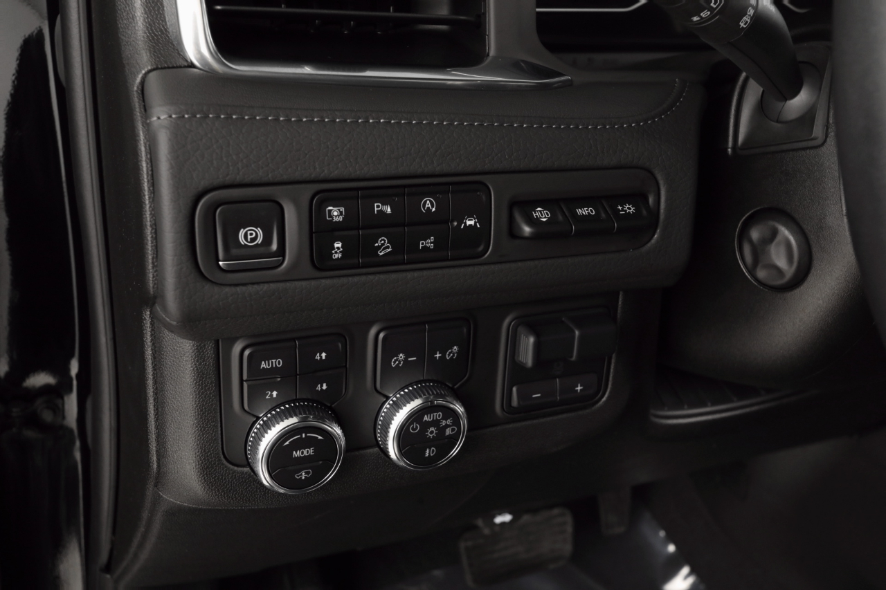 GMC Yukon XL Denali 4WD 2023