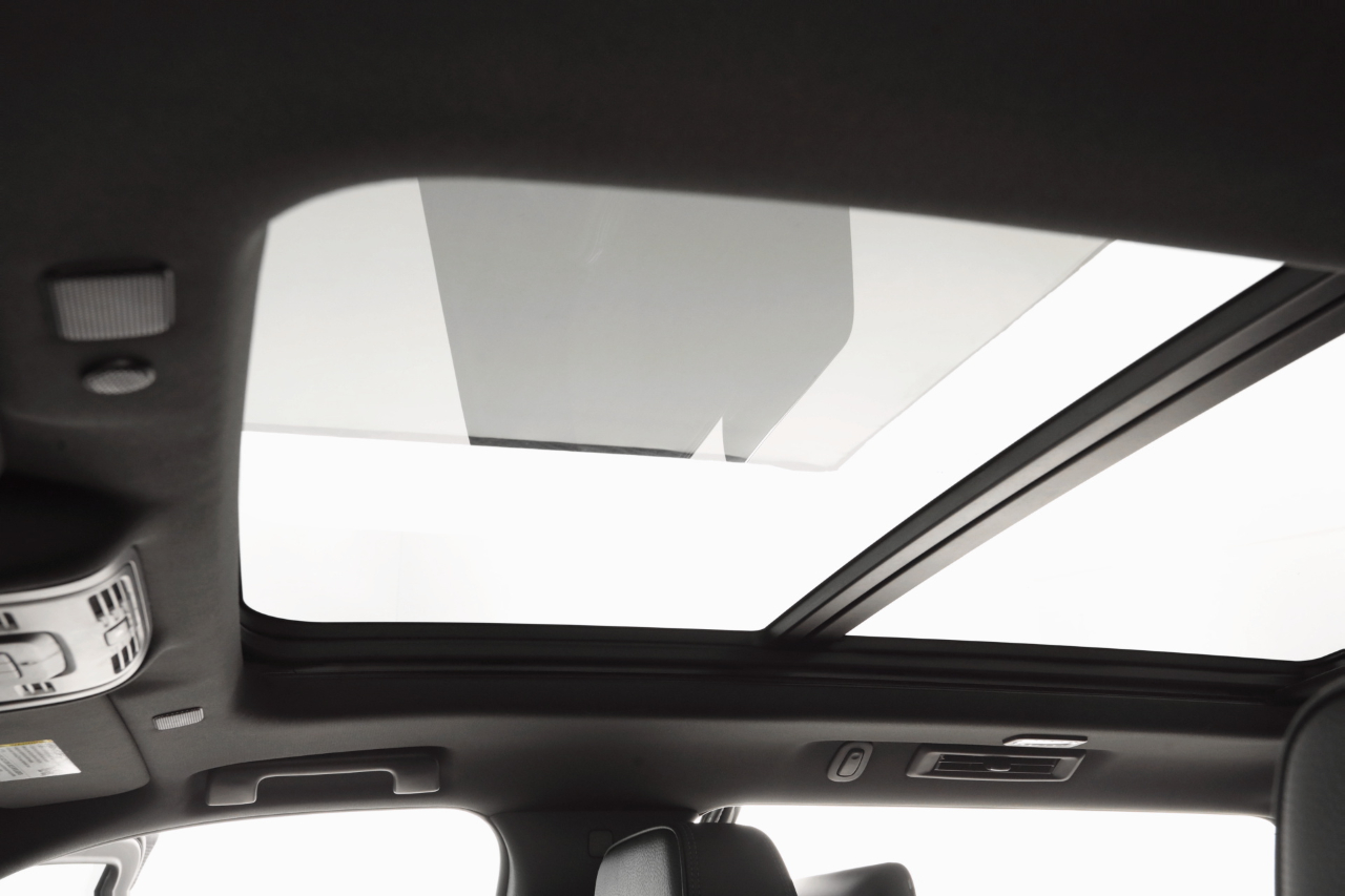 GMC Yukon XL Denali 4WD 2023