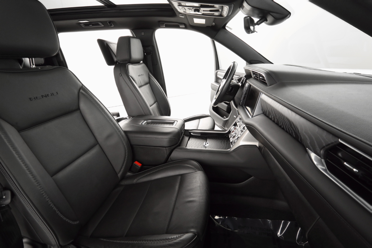 GMC Yukon XL Denali 4WD 2023