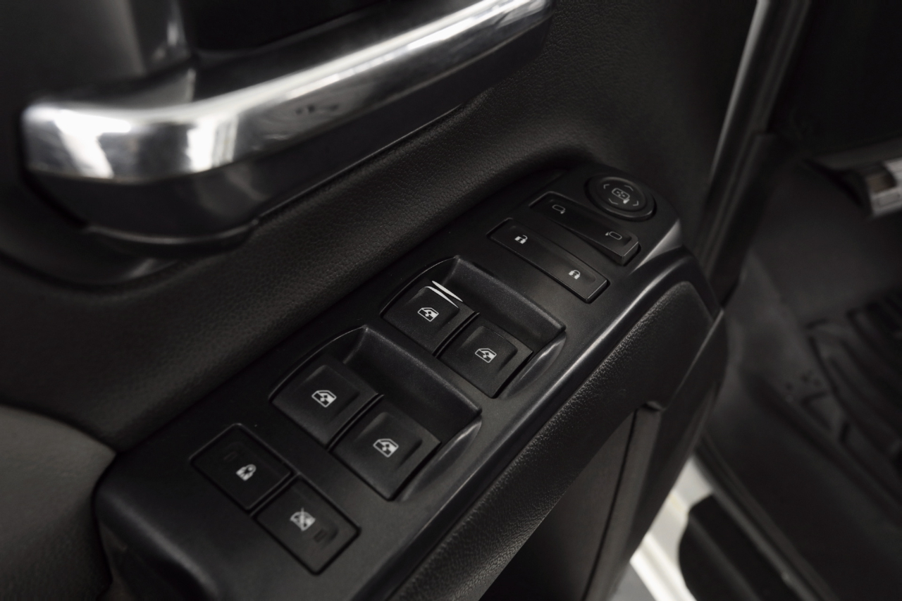 GMC Sierra 2500HD SLE Crew Cab 4WD 2017