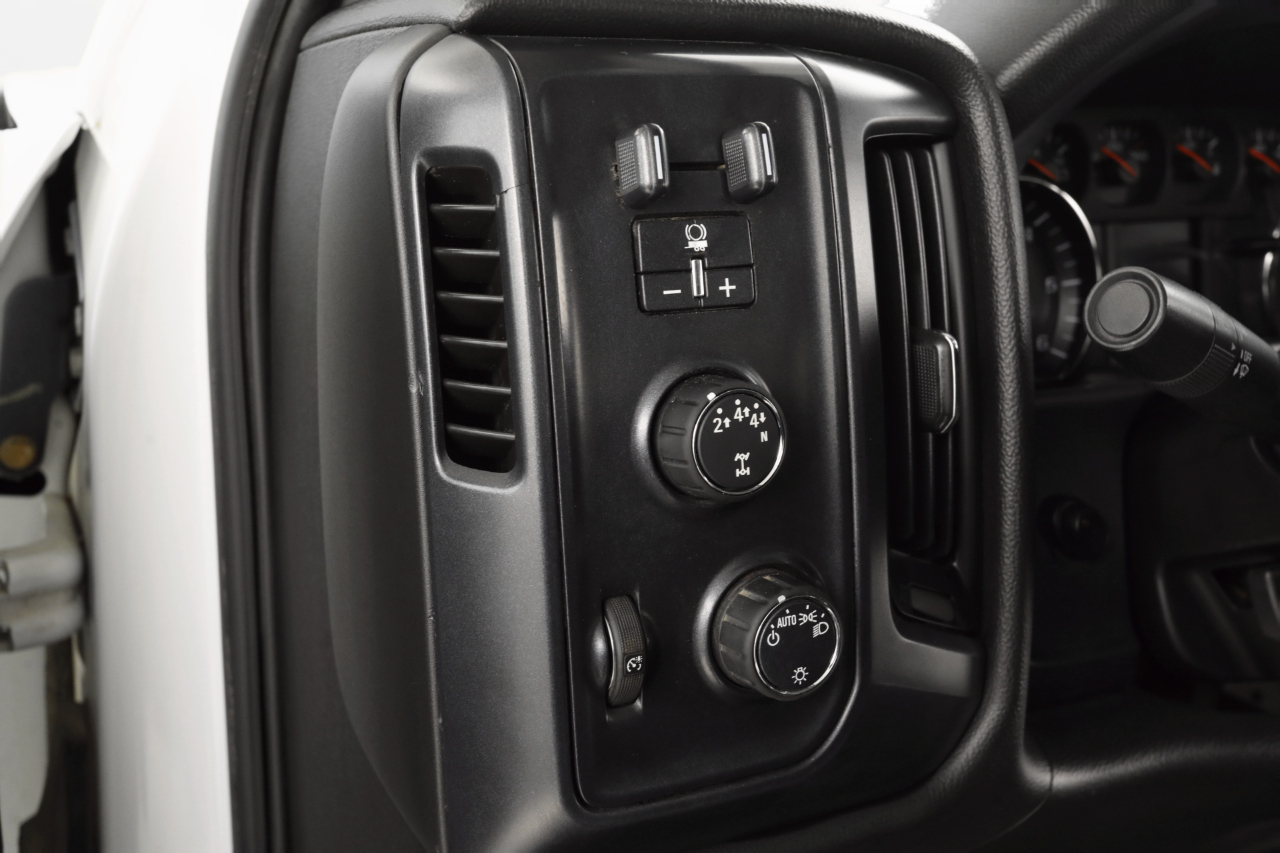 GMC Sierra 2500HD SLE Crew Cab 4WD 2017