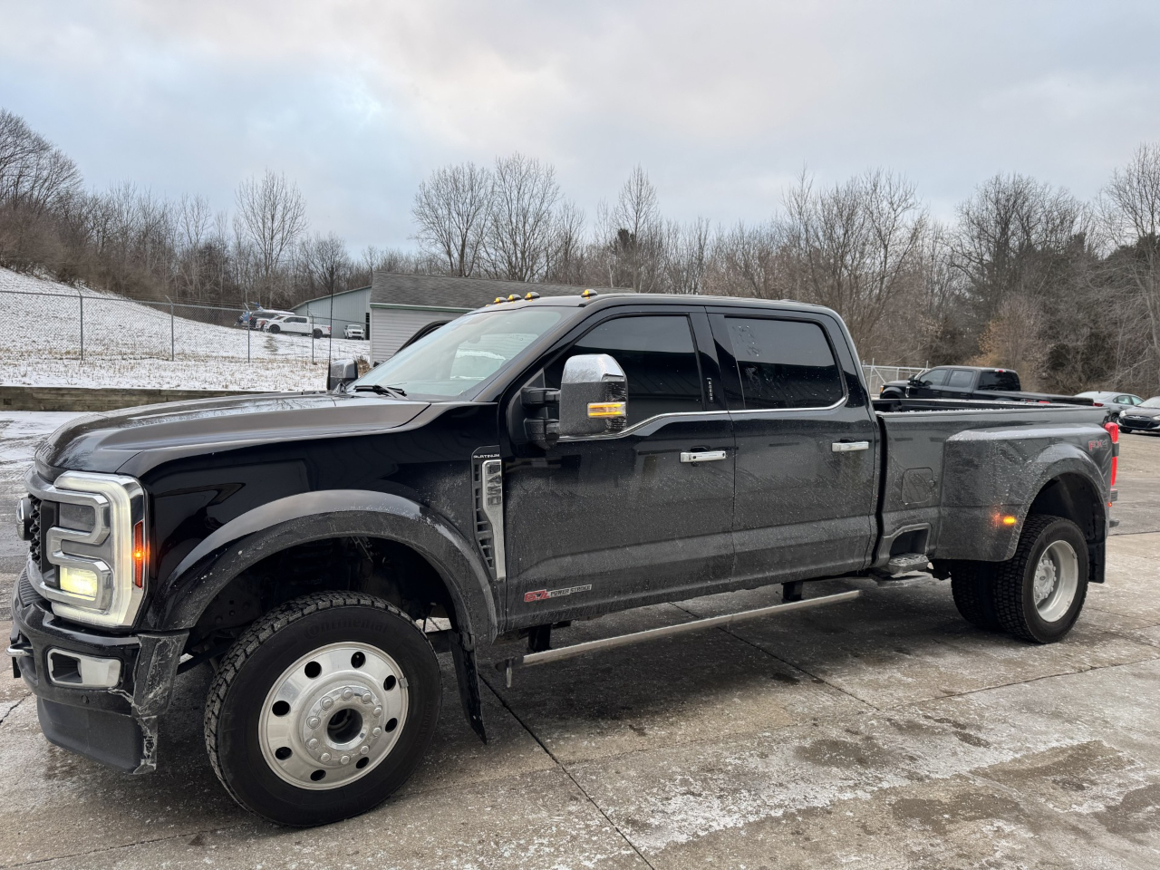 Ford F-450 SD Platinum Crew Cab DRW 4WD 2024