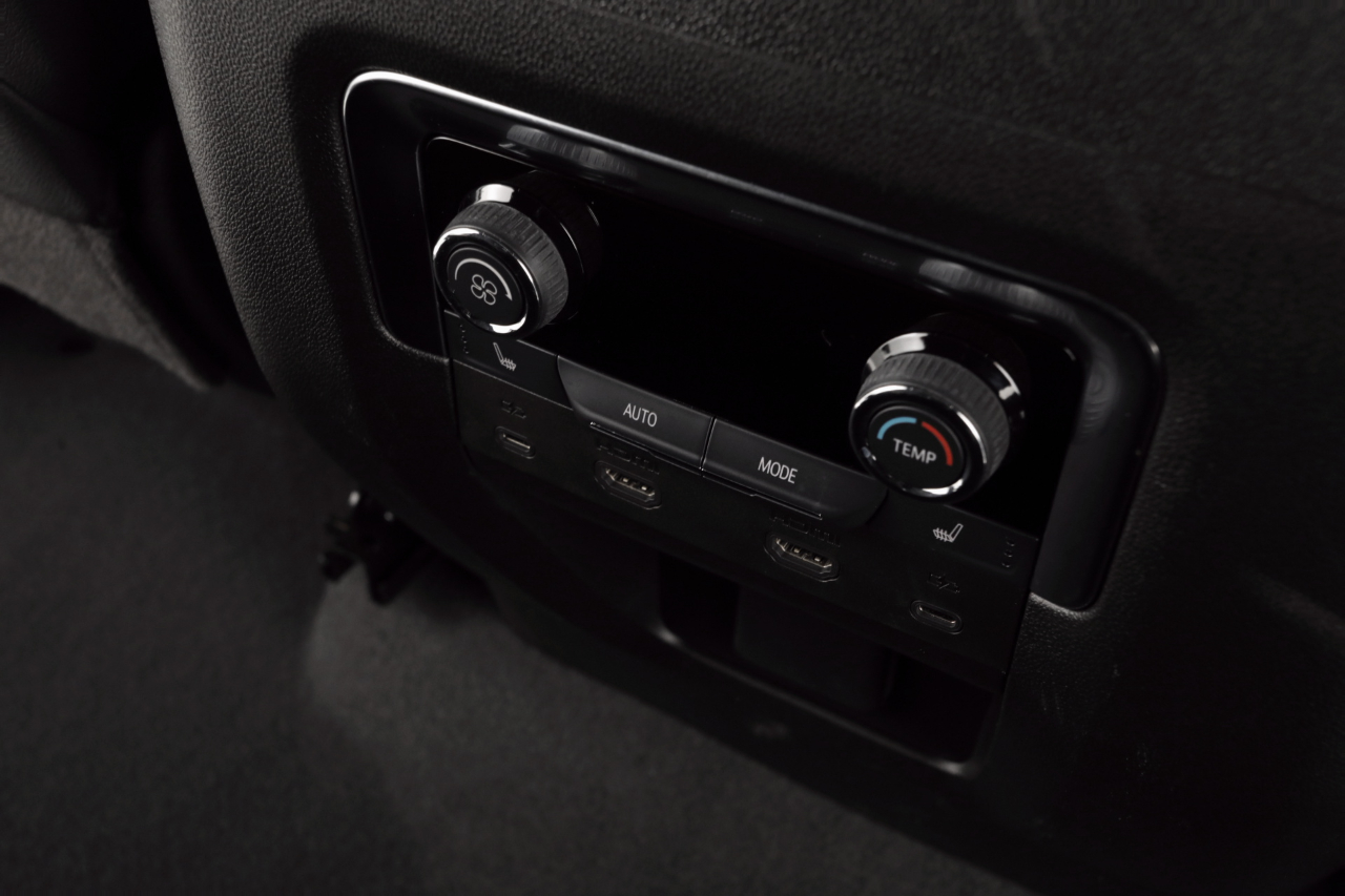 Chevrolet Tahoe High Country 4WD 2025