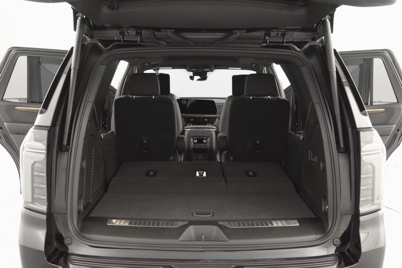 Chevrolet Tahoe High Country 4WD 2025