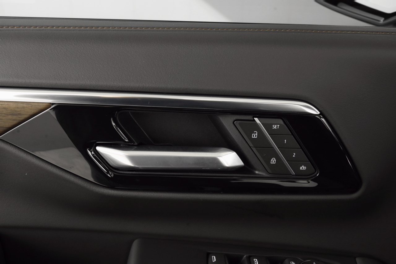 Chevrolet Tahoe High Country 4WD 2025