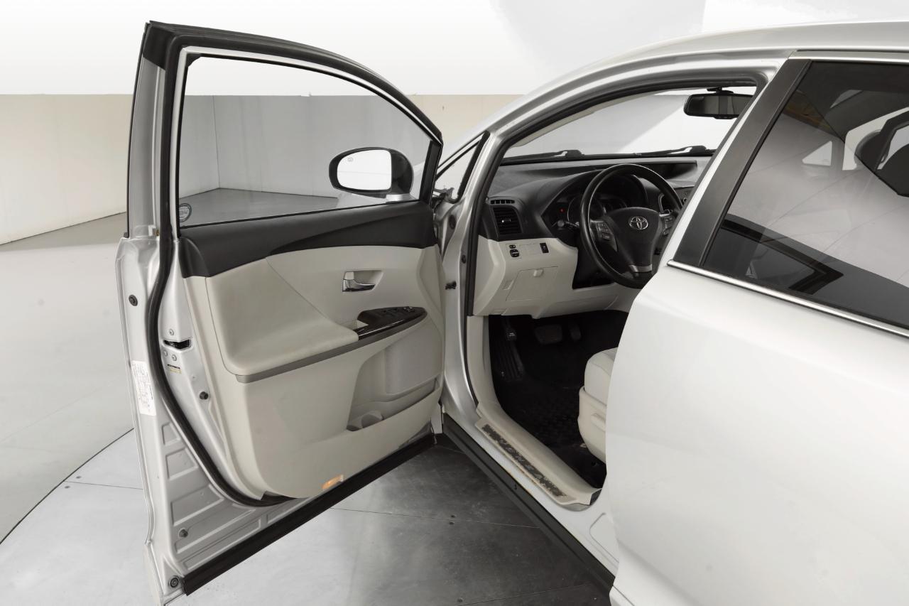 Toyota Venza AWD V6 2010