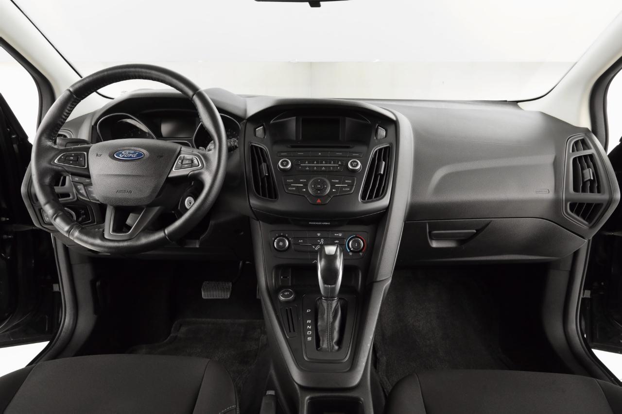 Ford Focus SE Hatch 2015