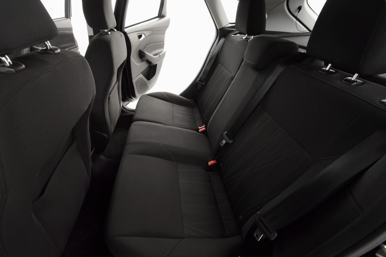 Ford Focus SE Hatch 2015