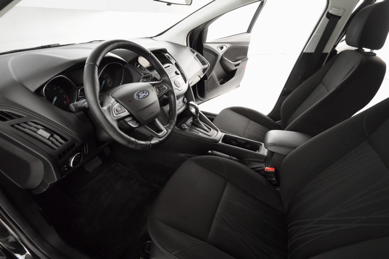 Ford Focus SE Hatch 2015