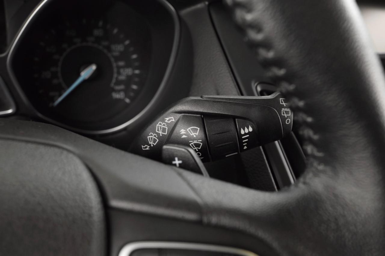 Ford Focus SE Hatch 2015