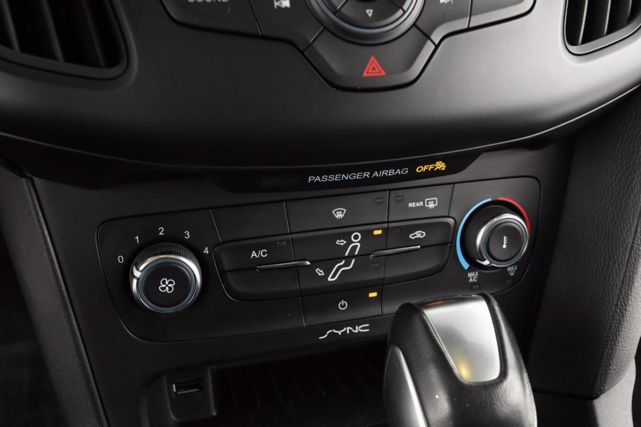 Ford Focus SE Hatch 2015