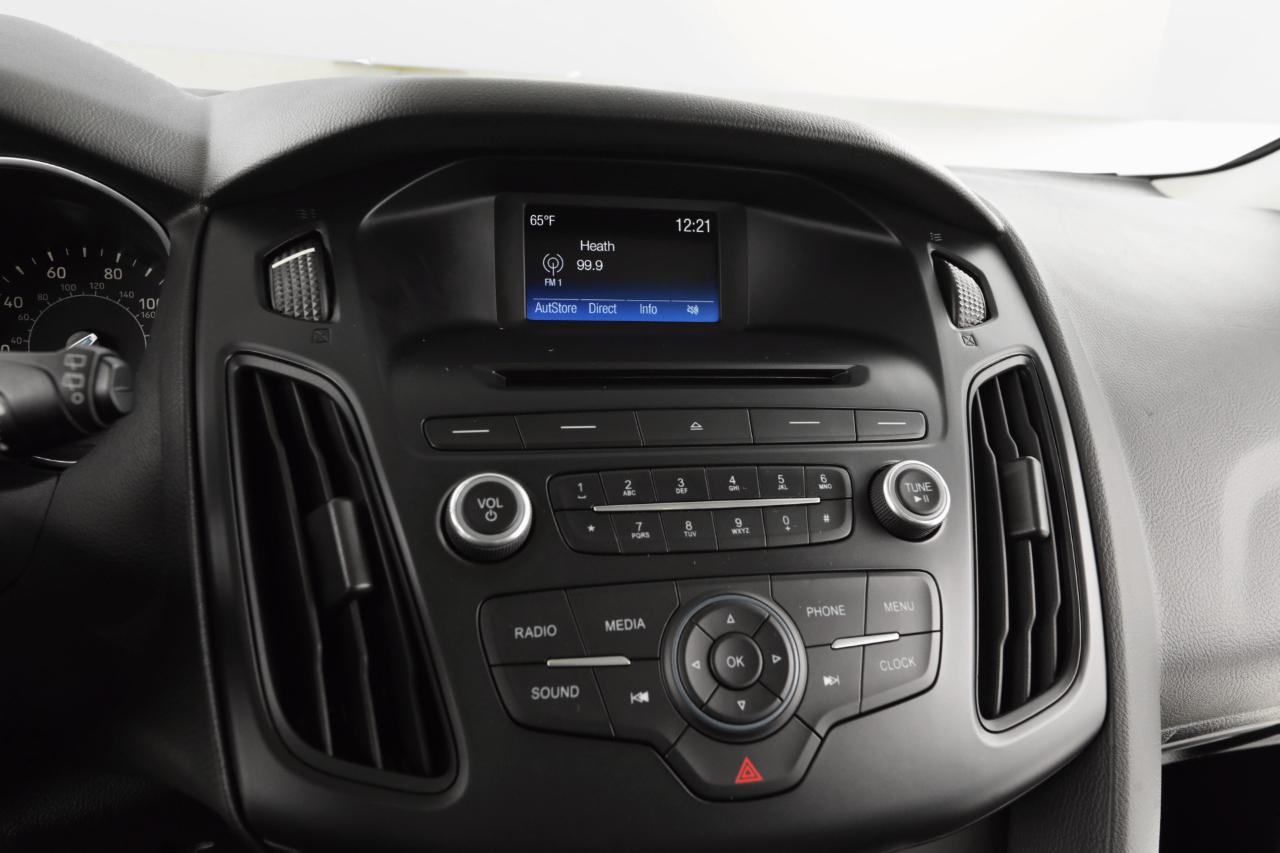 Ford Focus SE Hatch 2015