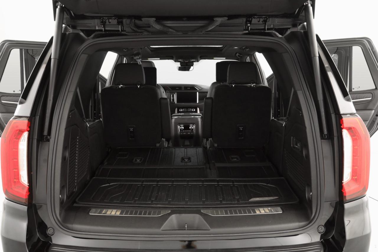 GMC Yukon Denali 4WD 2024