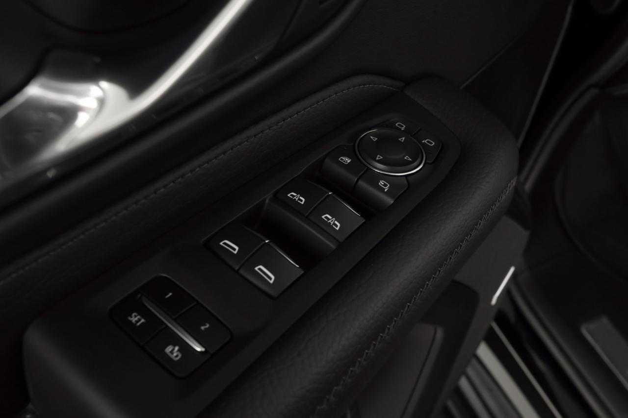 GMC Yukon Denali 4WD 2024