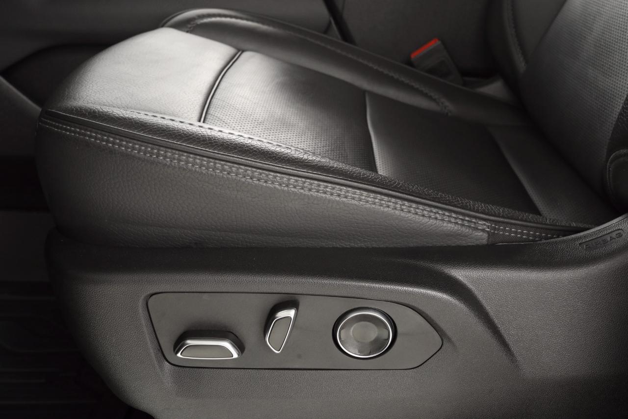 GMC Yukon Denali 4WD 2024